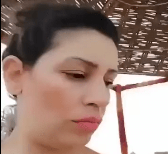 سكس حصرى – روتين شرموطه مغربيه فرسه فاجره على الشاطىء بالبكينى وتحط كريم مضاد للشمس وتكمل فى بيتها الروتين