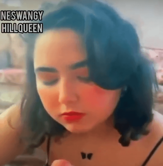 سكس نيك مصري للعرص خالد وحبيبته يبوسها وتمصله زبره ويحطه بين بزازها وتخليه ينطر لبنه علي وشها لبوة بجسم سخن نااار
