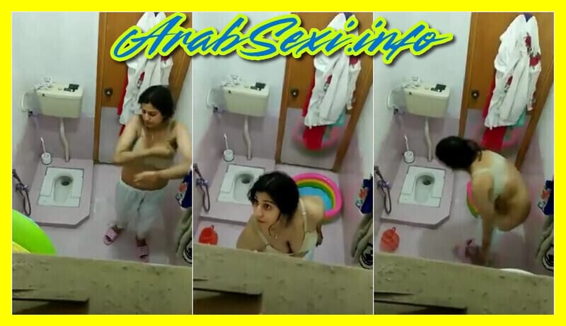سكس شباب شاب مصري يتجسس على بنت عمه وهي في الحمام بتستحمى