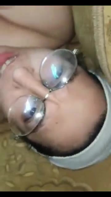 سهره نيك الشرموطه المصريه ام النضاره فى مكتب المدير من أجل الترقية