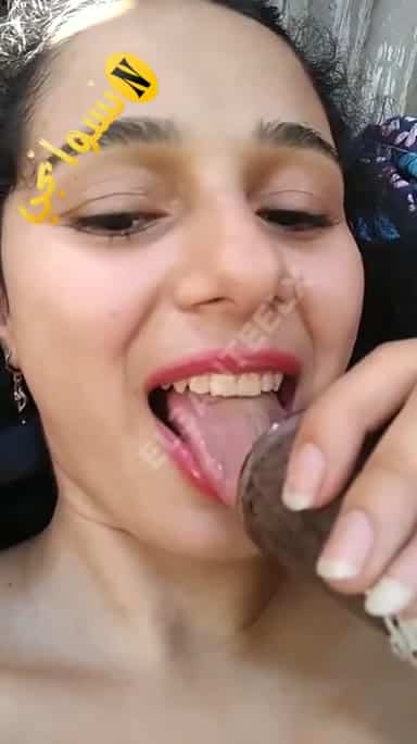 سكساوي عربي فيديوهات البت الفلاحه المصريه الى بتبعت نودزات لعشيقها و يفضل وراها لحد ما يجيبها تسهر معاه و يضربها على طيازها و هى تمصله زبره