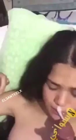 سكس مصري فضيحة الفيديو كامل بتاع البنوته المصرية الكتكوته بت مفتوحه راحت تقضي وقت حلو مع الواد بتاعها ينزل فيها بوس بعدين يخليها تمصلو زبره ويحكه فى شفرات كسها