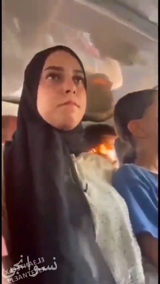 تجميعه فيديوهات سكس تصوير و تحرش بنسوان و بنات مصرية فى المواصلات