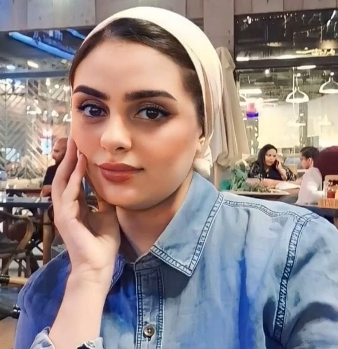 سكس مدام مصرية مدملكة تصور نودز لعشيقها و هي في الحمام ملط و تنيك في كسها بمحنة